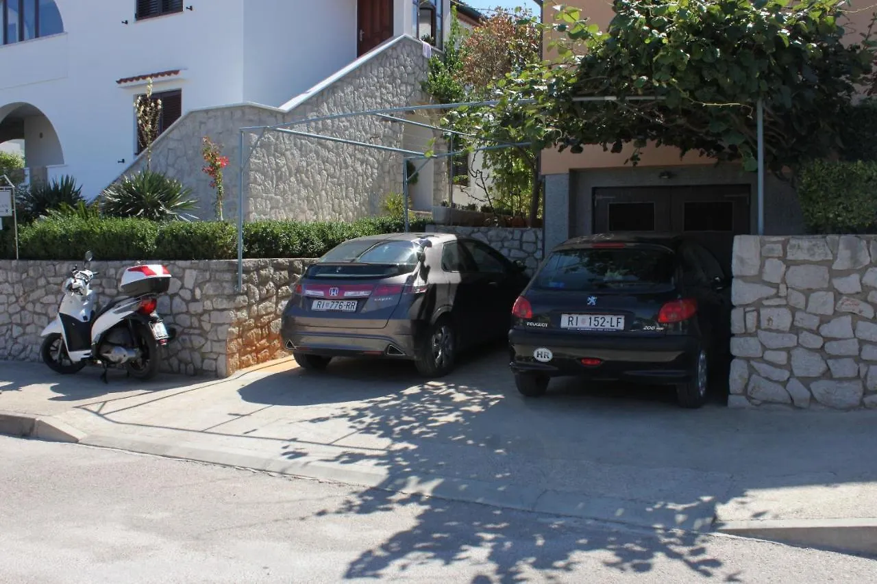 Apartments With A Parking Space Mali Lošinj