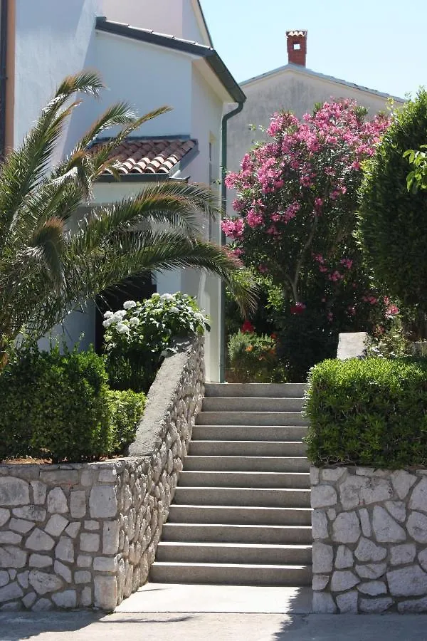 Apartments With A Parking Space Mali Lošinj 0*,